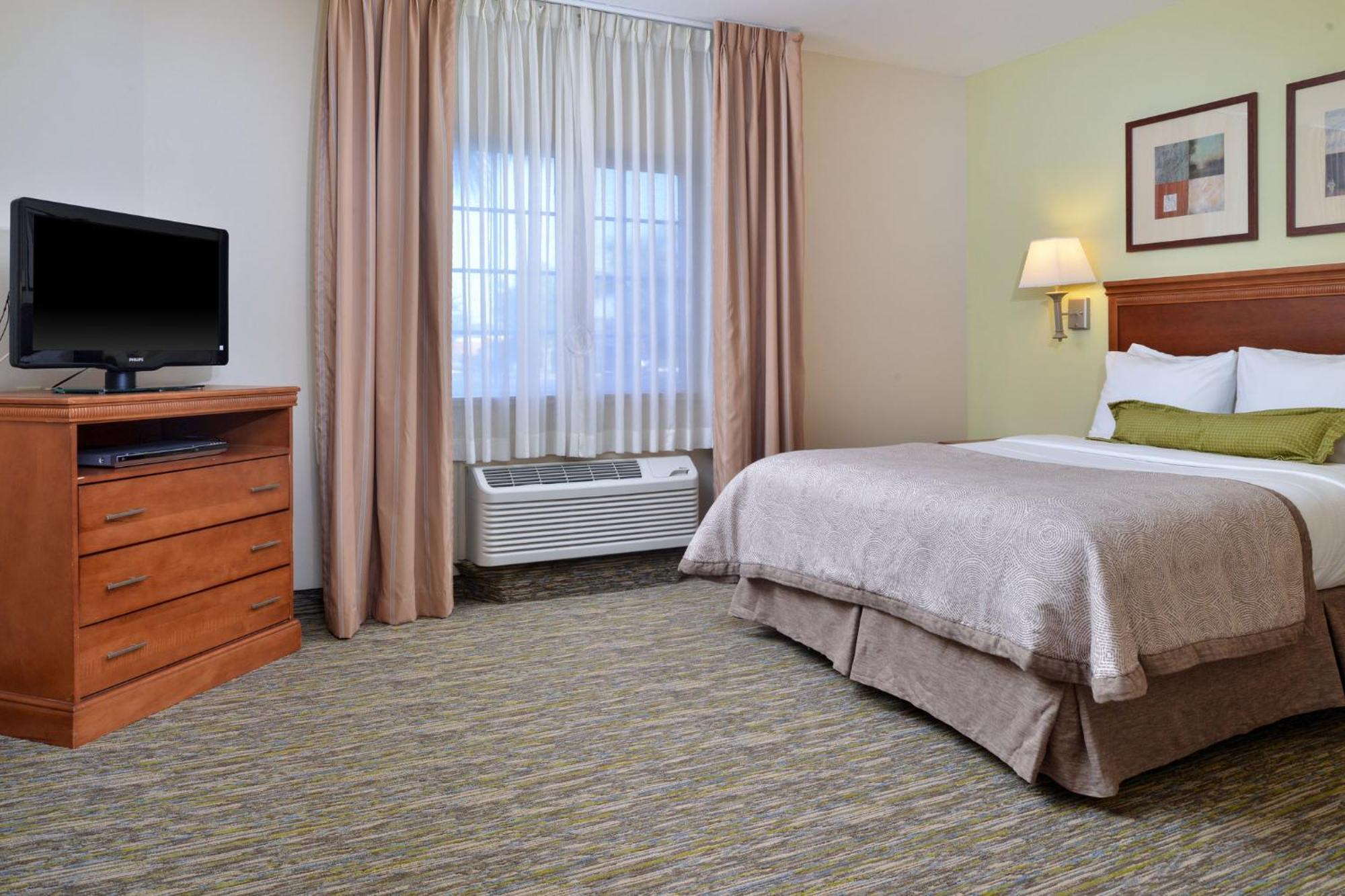 Candlewood By Ihg Hotel 2*