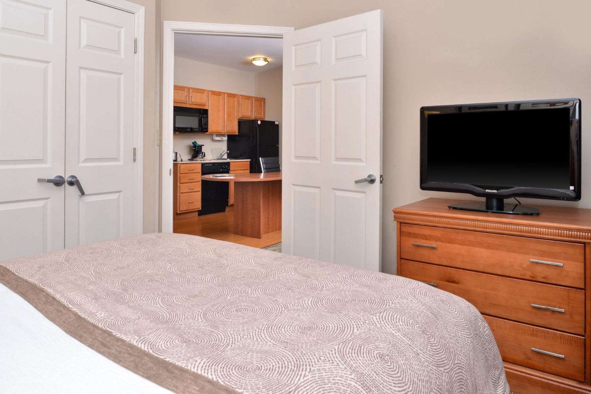 Hotel Candlewood By Ihg 2*