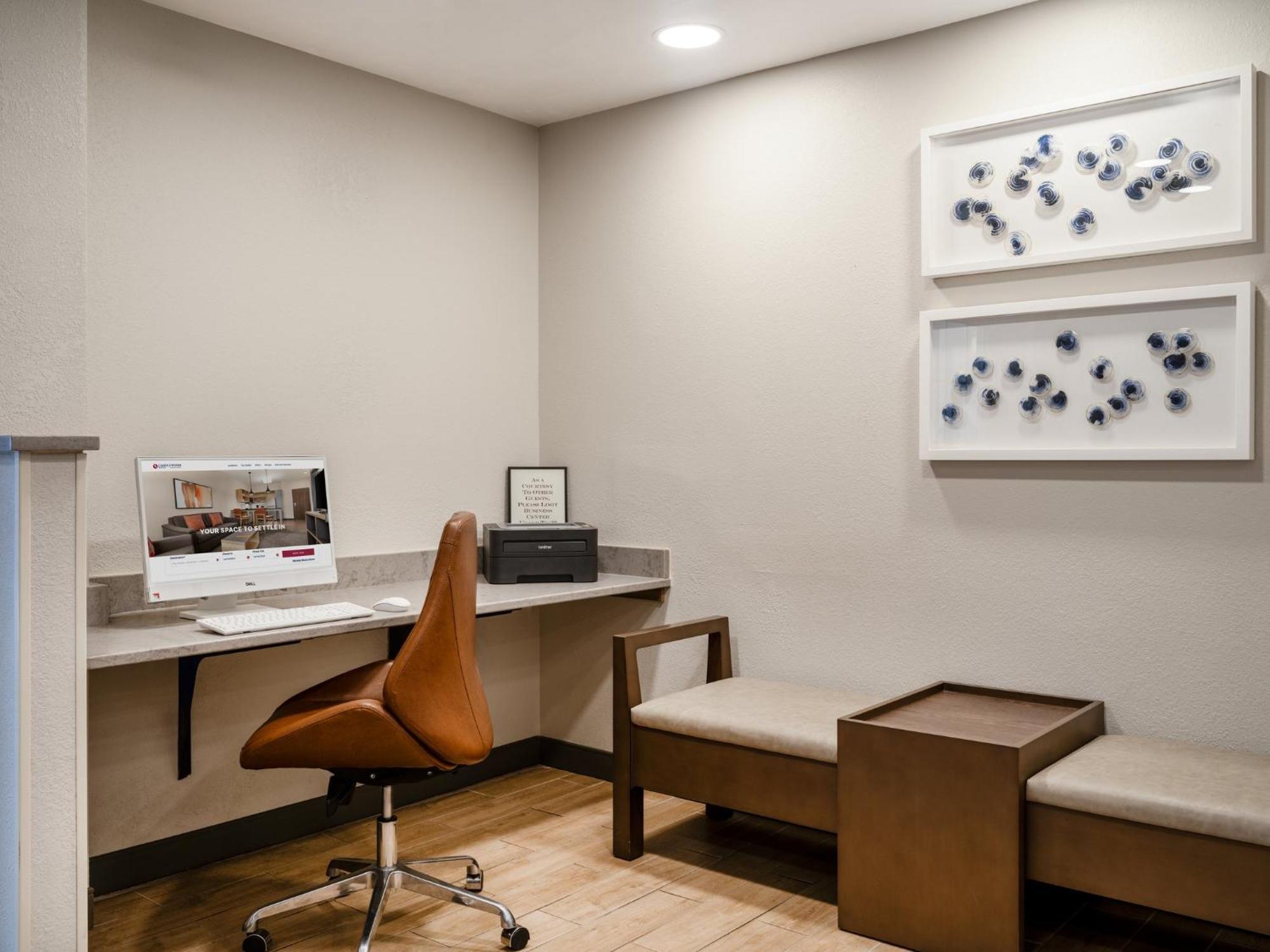 Candlewood By Ihg Hotel