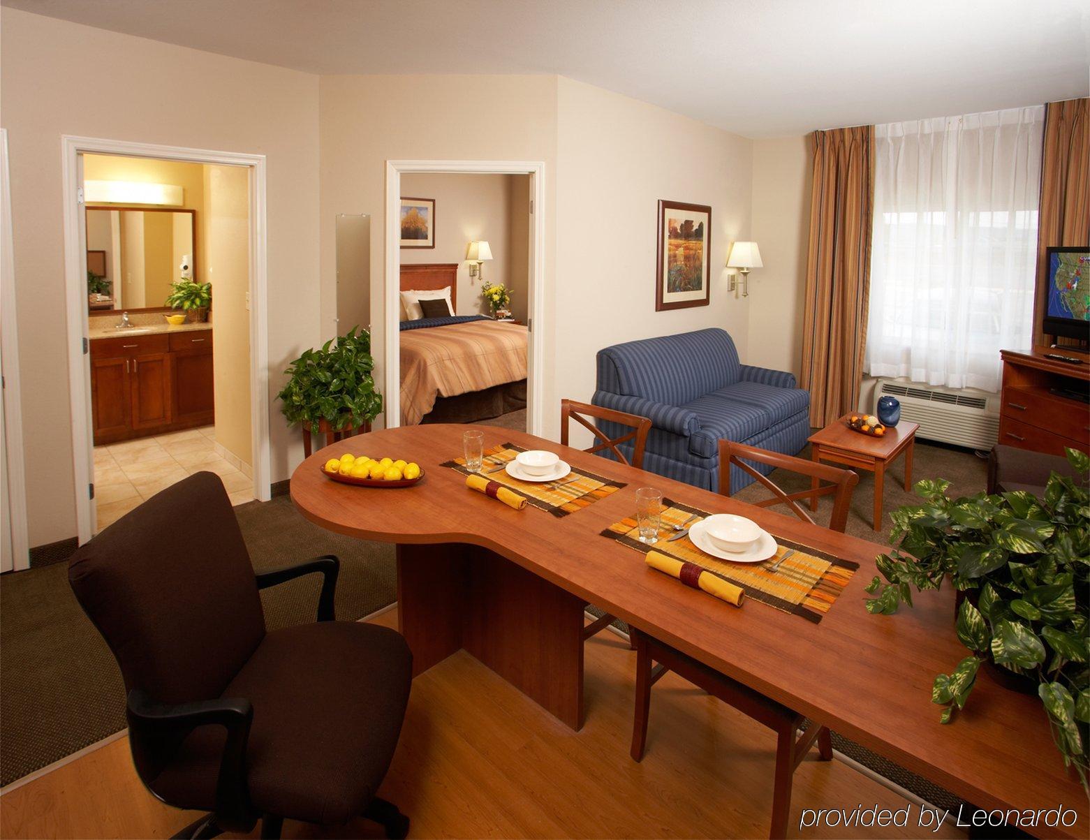 Candlewood By Ihg Hotel Manassas