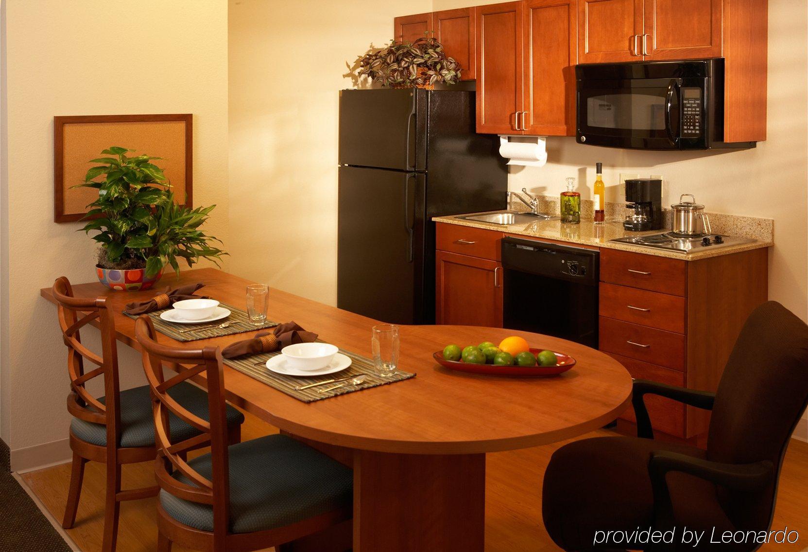 Candlewood By Ihg 2*
