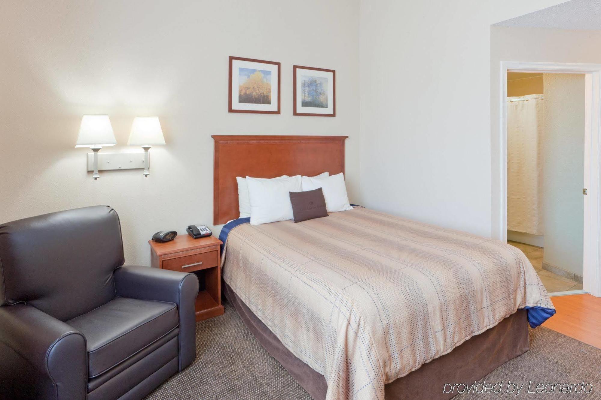 Hotel Candlewood By Ihg 2*